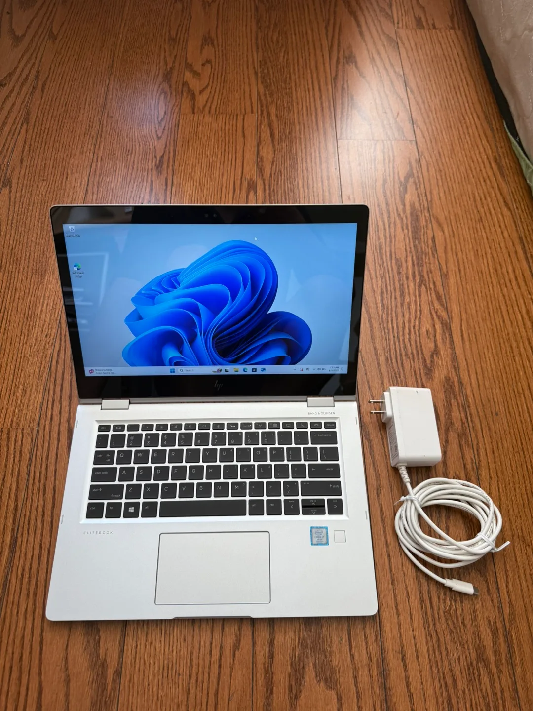 HP Elitebook 13.3”/16G RAM/256GB SSD/Touch ID/Fully Functional thumbnail