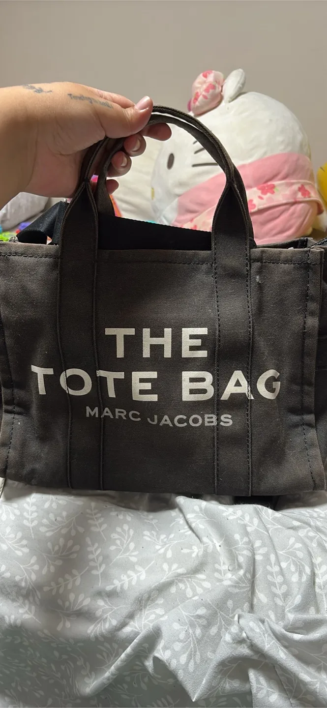 Marc Jacobs The Tote Bag thumbnail