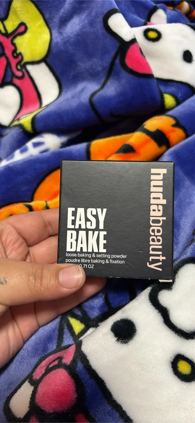 Huda Beauty Easy Bake Loose Powder - Ube Birthday Cake thumbnail