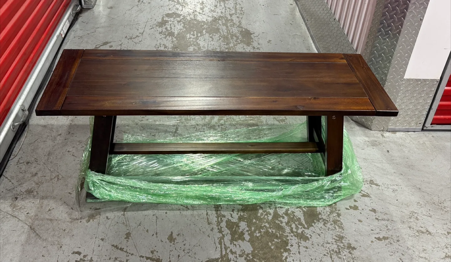 Dinning Table W/ Bench & 4 Upholstered Hand Tufted Chairs image indicator(3)