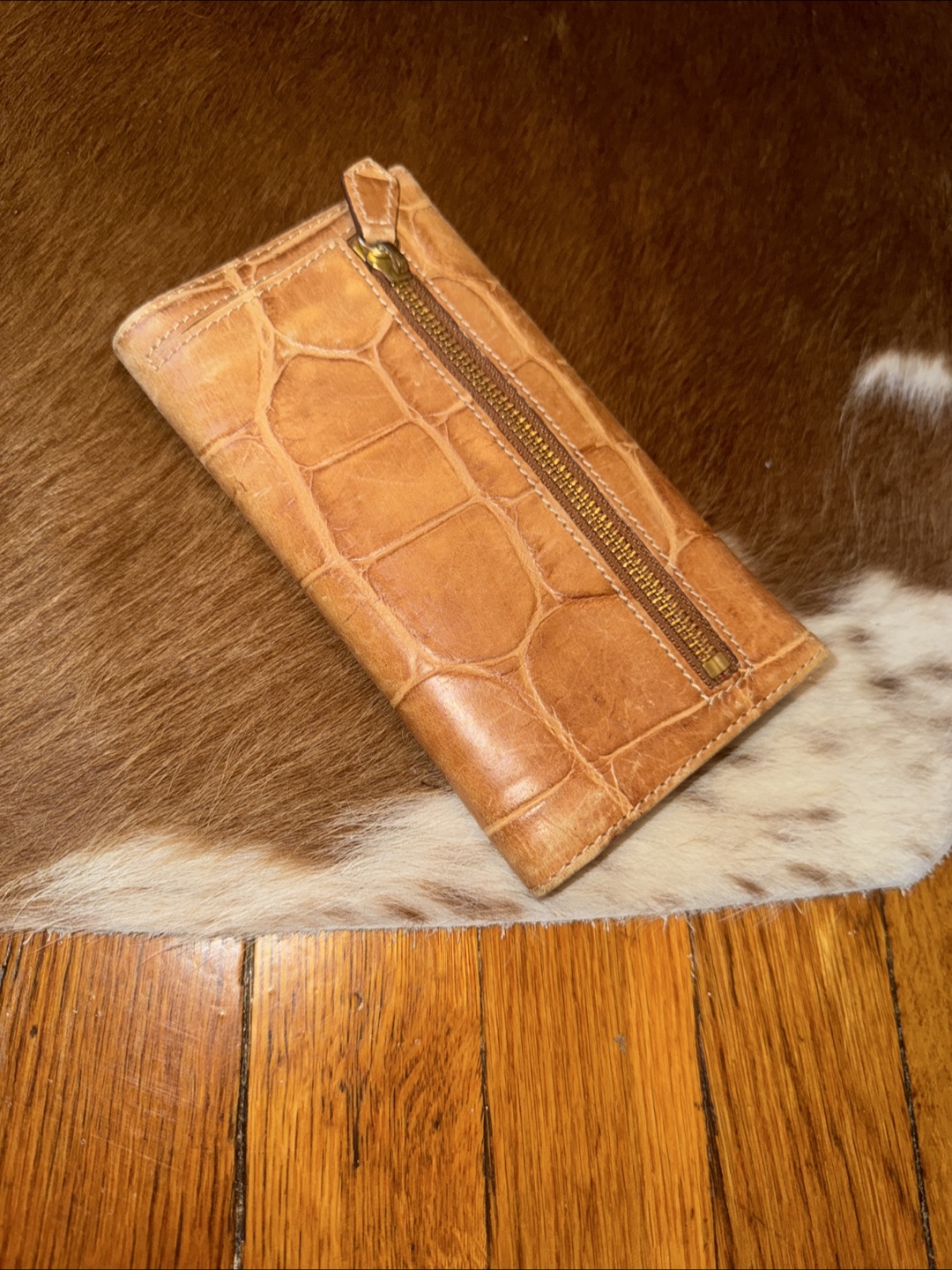 Dooney & Burke Crocodile Continental Clutch - photo 5