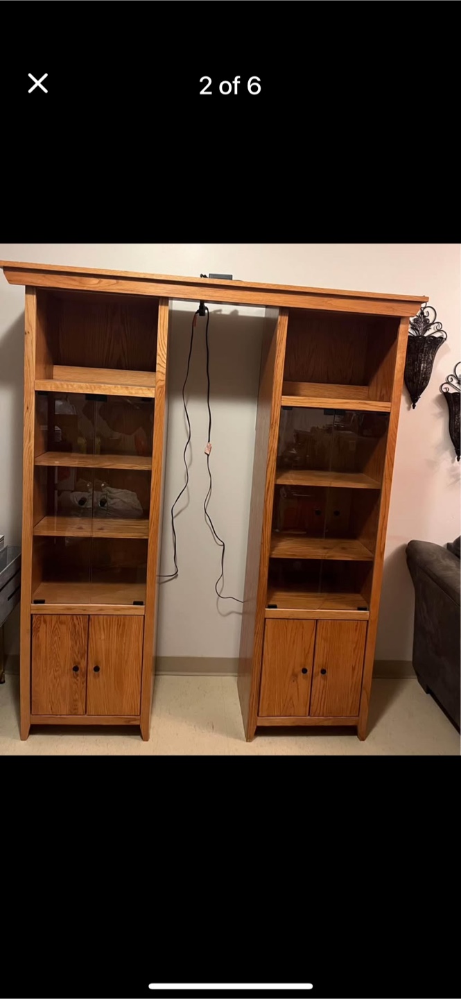 Beautiful Solid Wood Oak Expandable Entertainment Center🧡 - photo 2