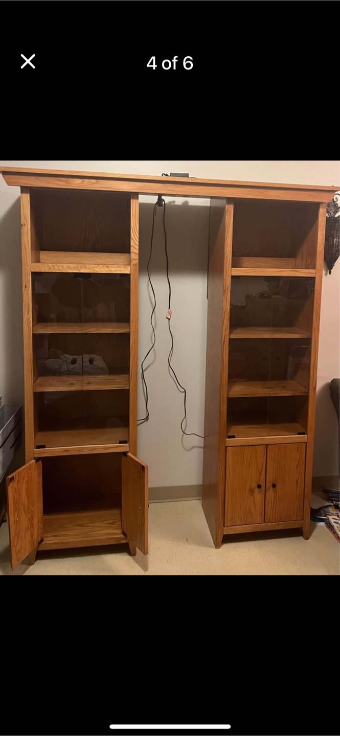 Beautiful Solid Wood Oak Expandable Entertainment Center🧡 - photo 4