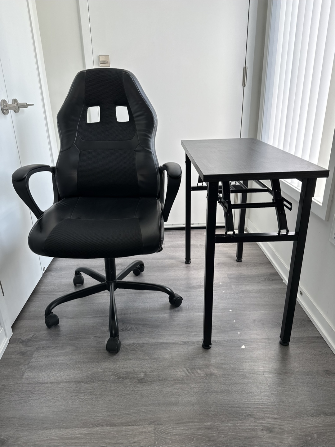 Gaming Chair and Folding Desk Set - photo 3