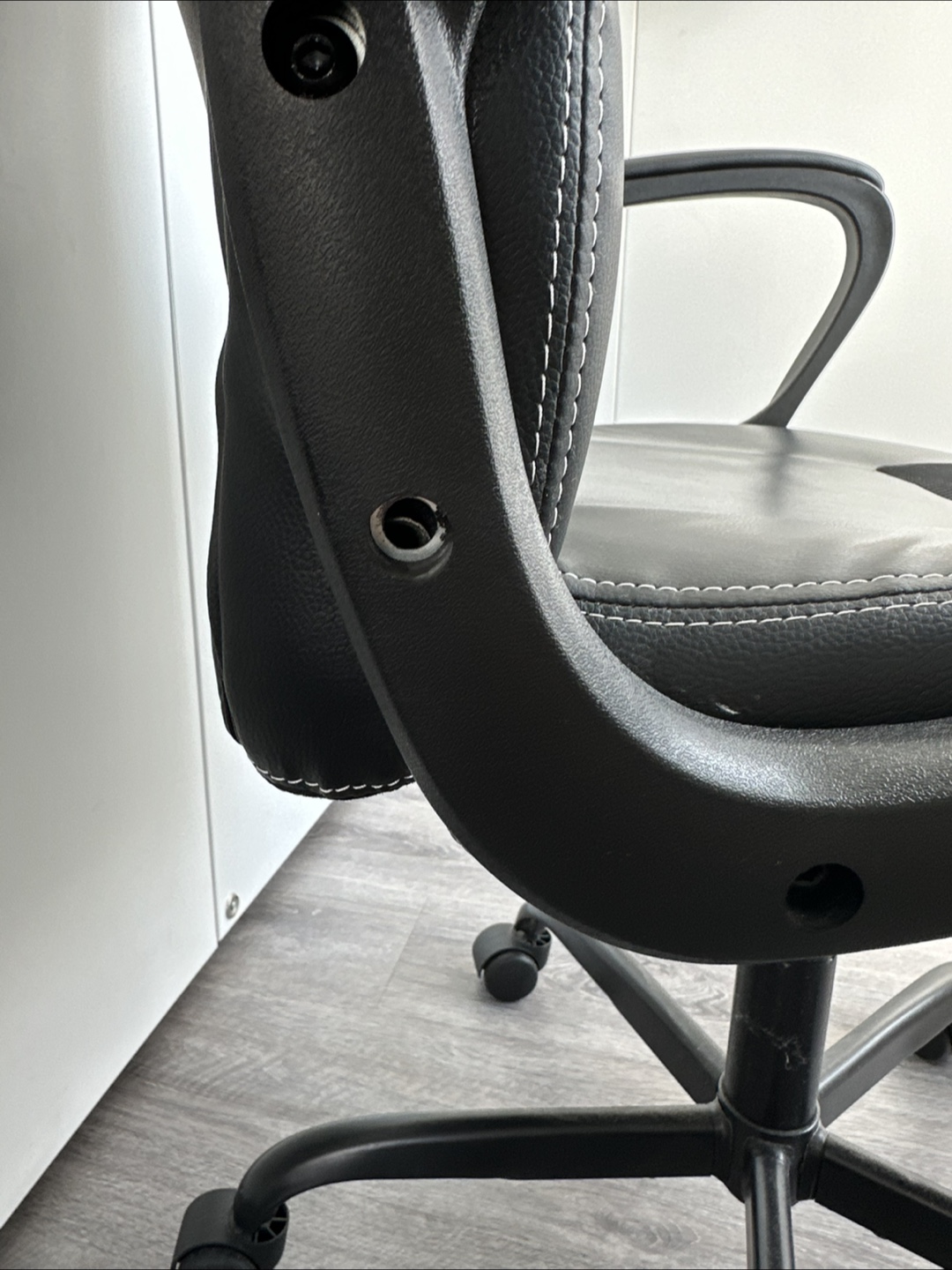 Gaming Chair and Folding Desk Set - photo 5