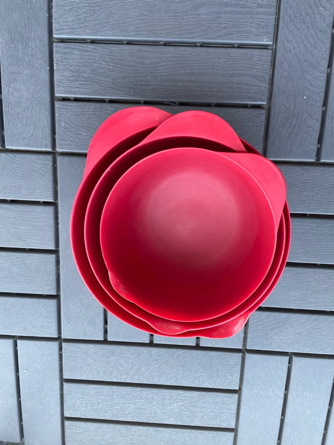 Red Silicone Mixing Bowls - Set of 3 thumbnail