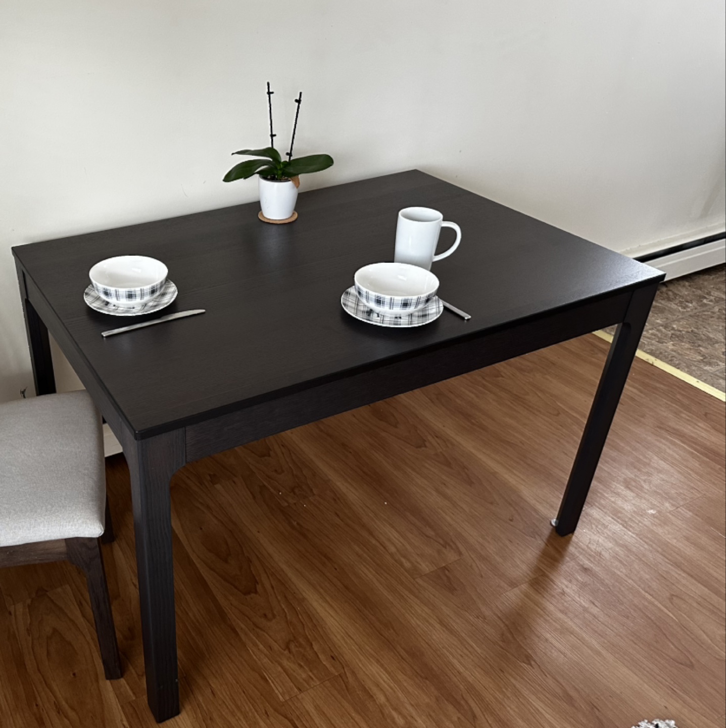 Dark Brown Dining Table Extendable! - photo 2