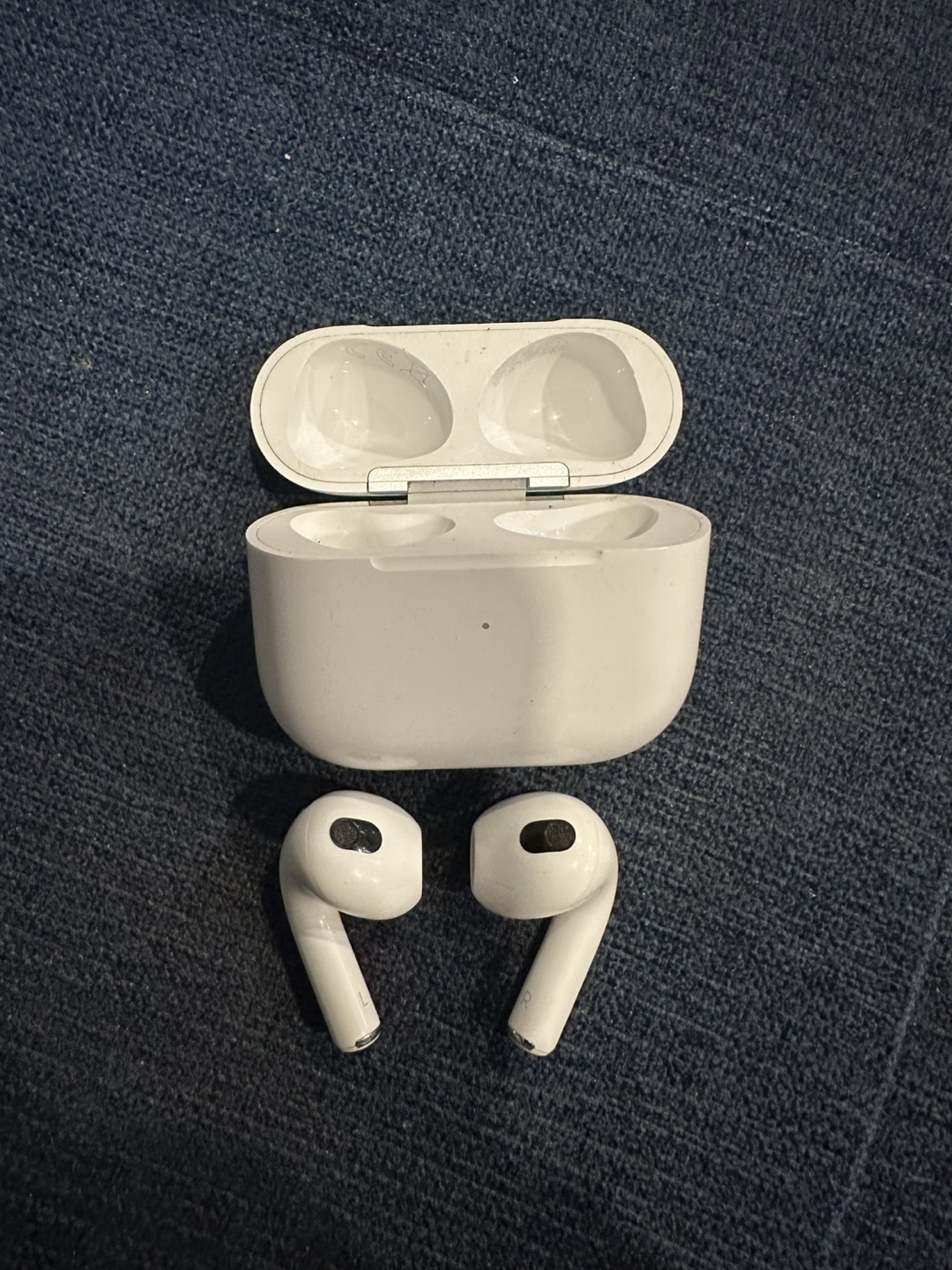 Apple AirPods 3rd Generation - photo 5