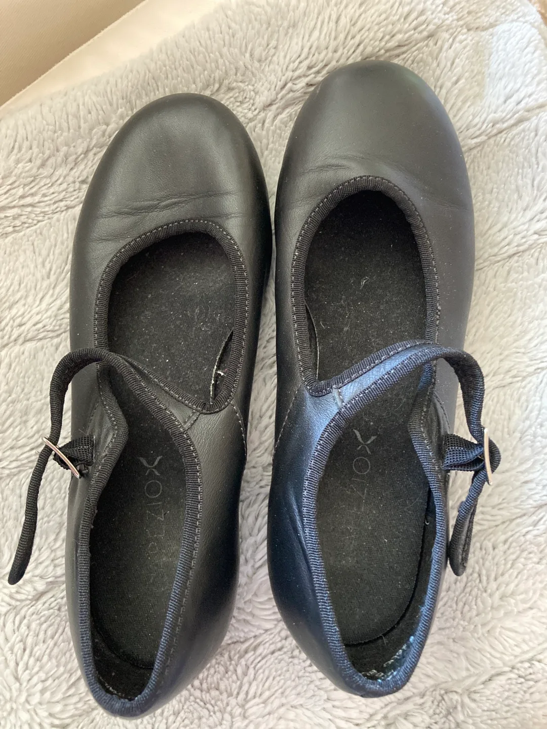 Capezio Tele Tone Tap Shoes, Size 7 thumbnail
