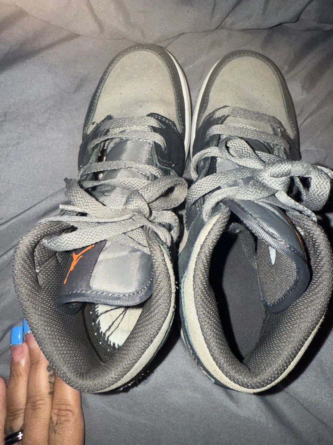 Nike Air Jordan 1 Mid Smoke Grey image indicator(5)