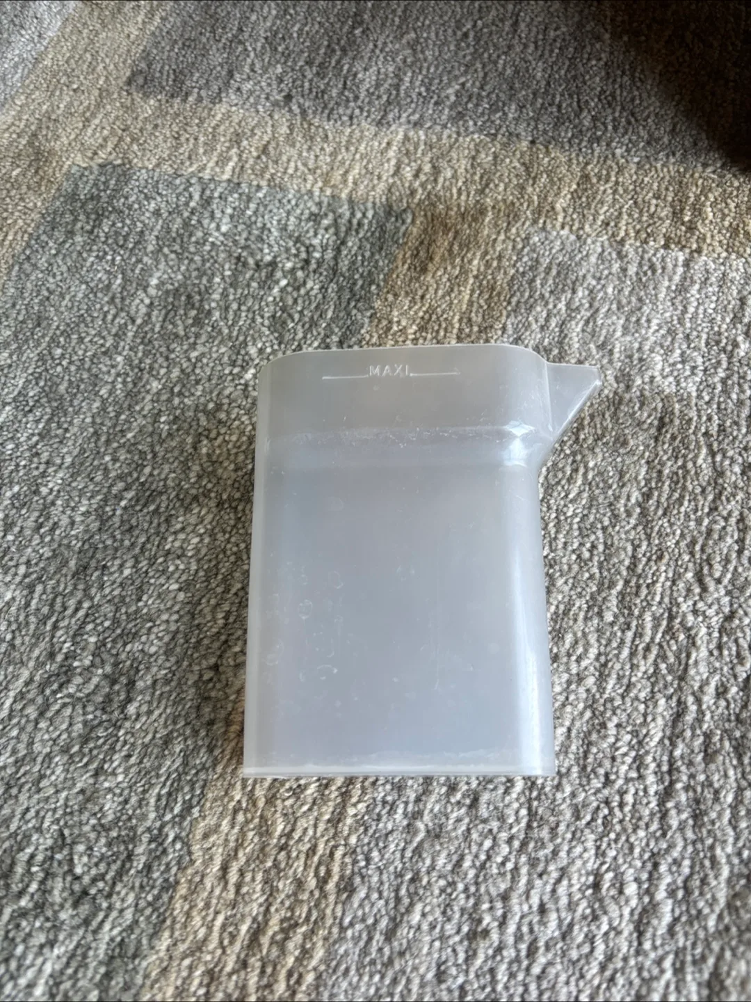 Plastic Measure water cup for your iron thumbnail