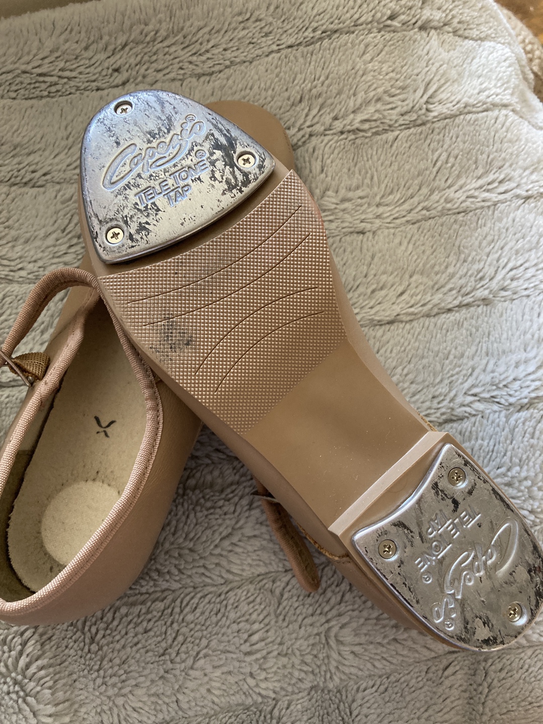 Capezio tap shoes size 6.5 like new - photo 2