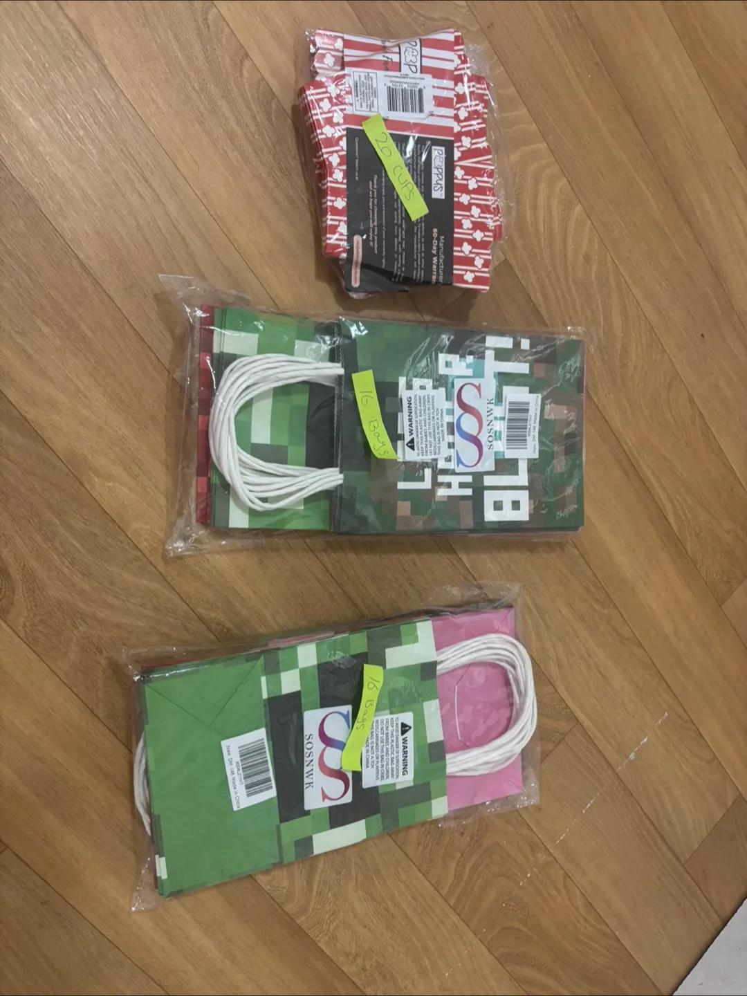 Minecraft Party Favor Bags - Set of 16 image indicator(2)