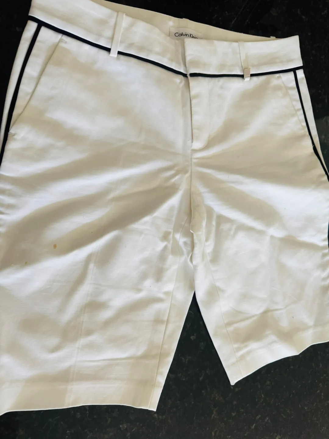 Calvin Klein White Shorts - Size 0 thumbnail
