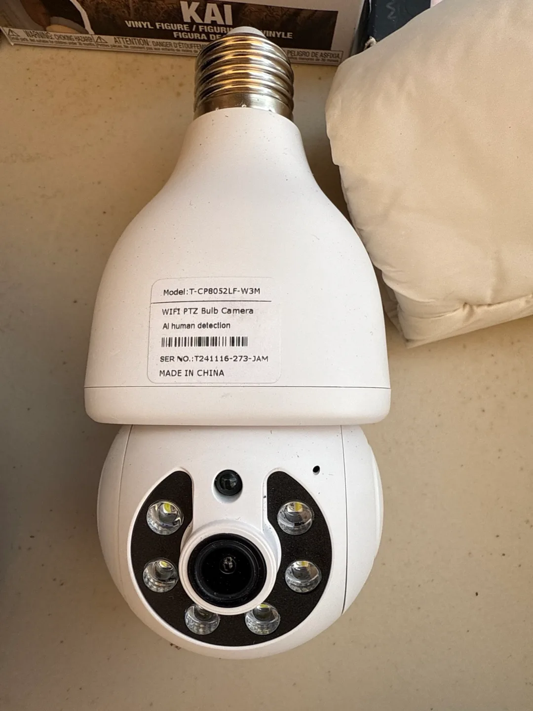 WIFI PTZ Bulb Camera T-CP8052LF-W3M