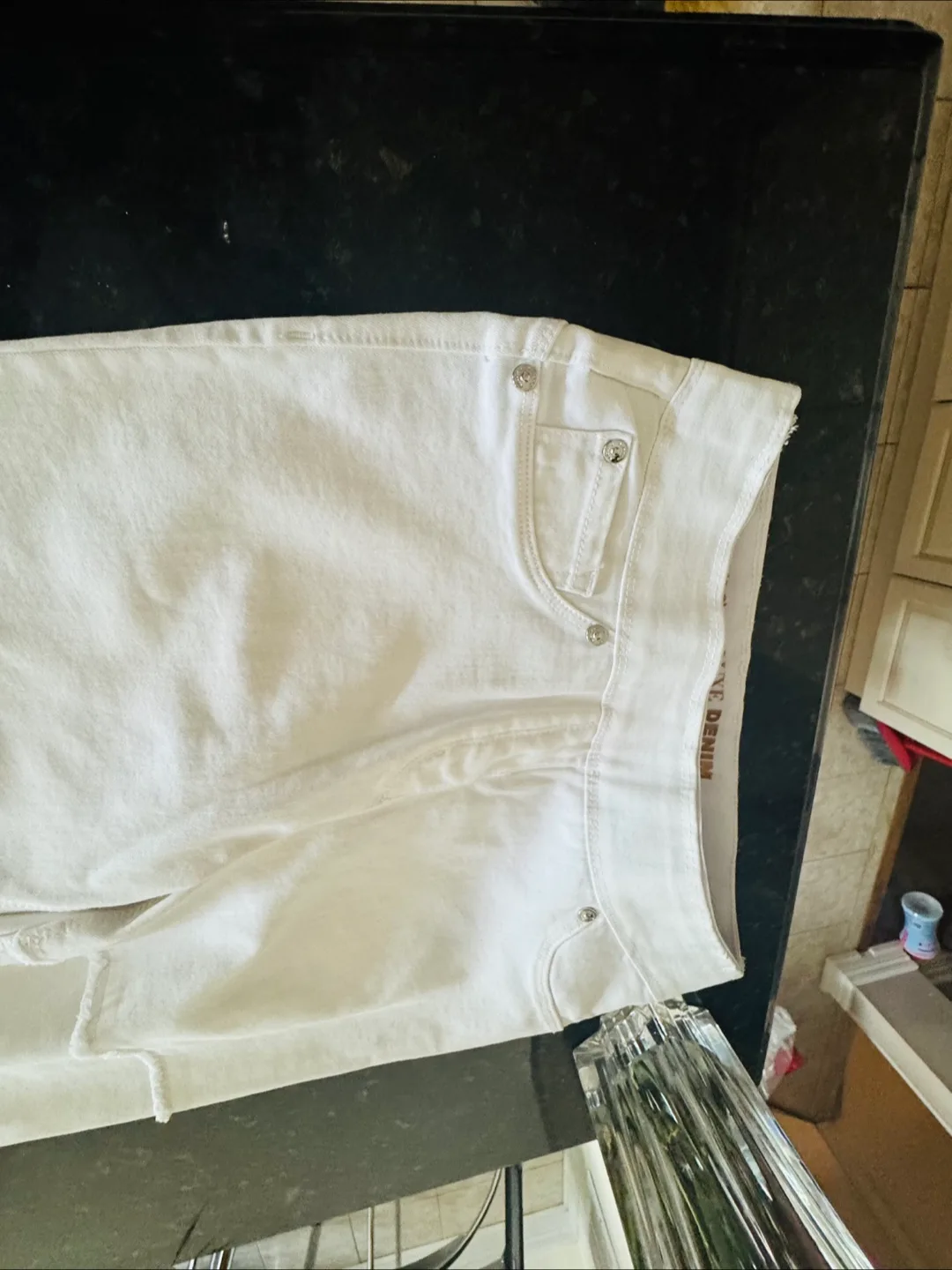 Luxe Denim White Capri Jeans Size S (6-8) thumbnail