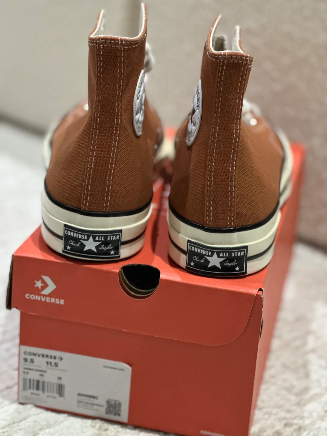 CONVERSE CHUCK 70 HI *BRAND NEW IN BOX* image indicator(3)