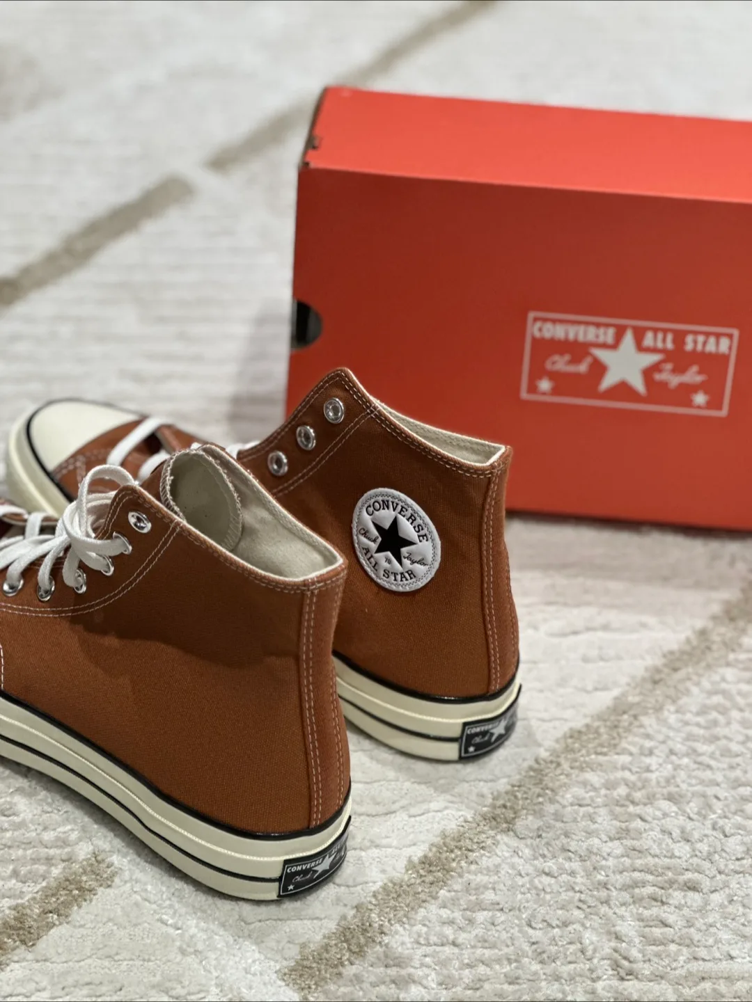 CONVERSE CHUCK 70 HI *BRAND NEW IN BOX* image indicator(8)