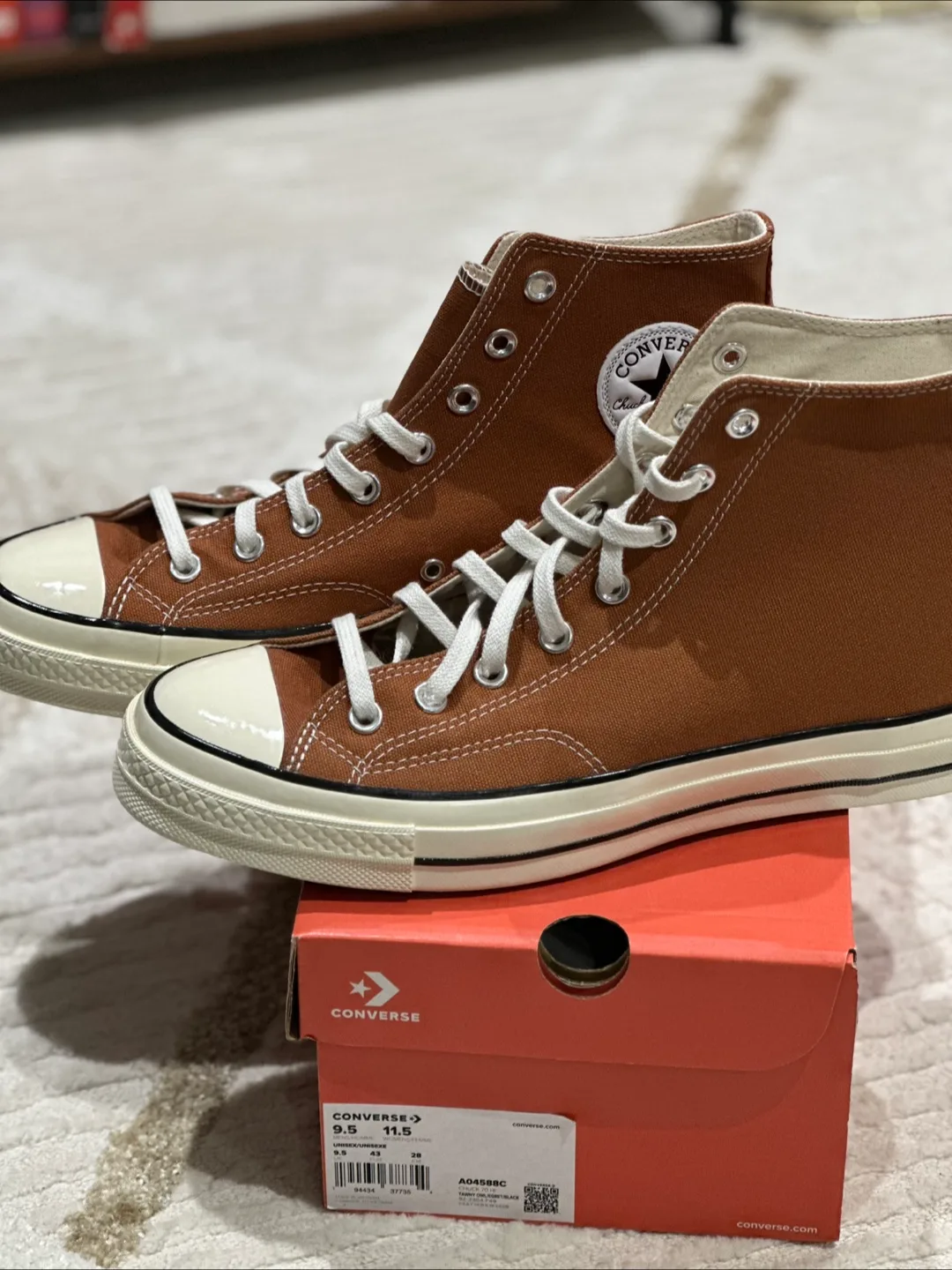 CONVERSE CHUCK 70 HI *BRAND NEW IN BOX* image indicator(7)