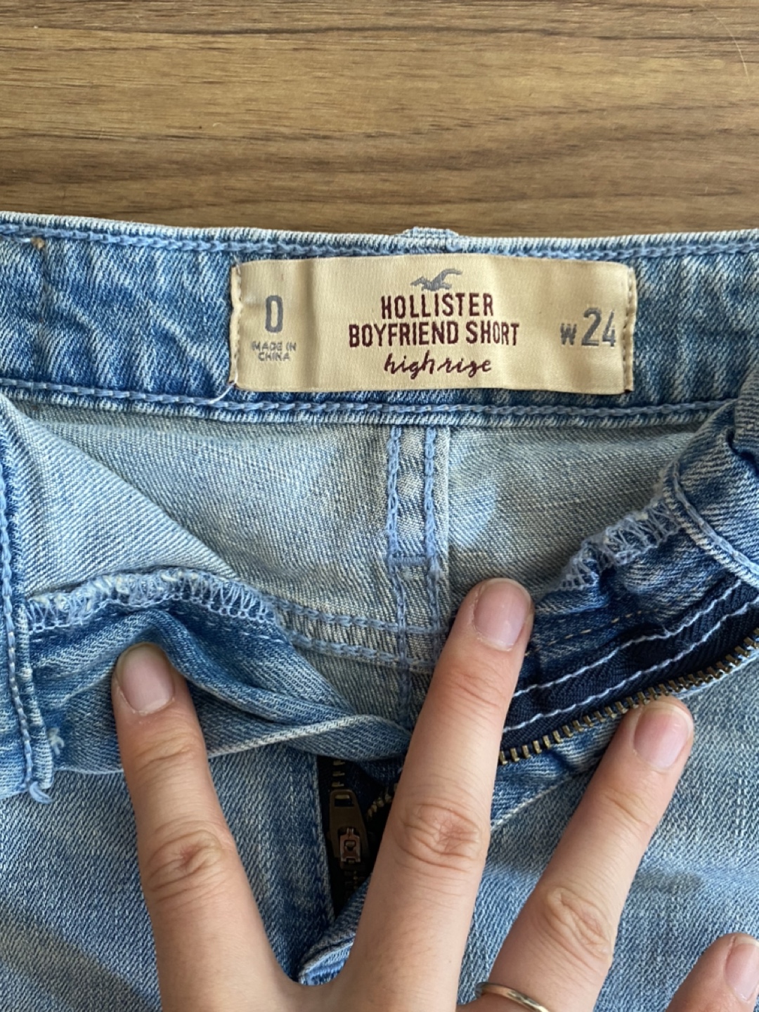 Hollister Boyfriend  Denim Shorts - Size 0 - photo 2