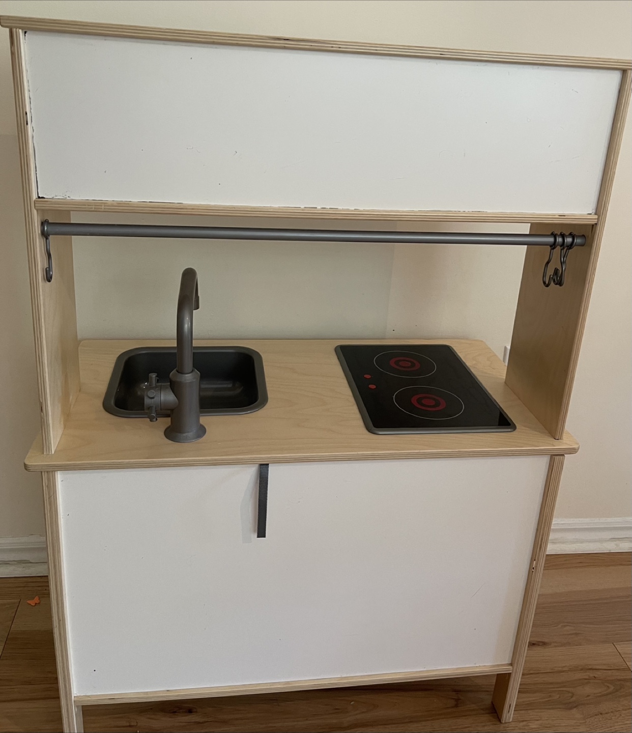 IKEA play kitchen with Melissa & Doug, Hape, and more playsets - photo 3
