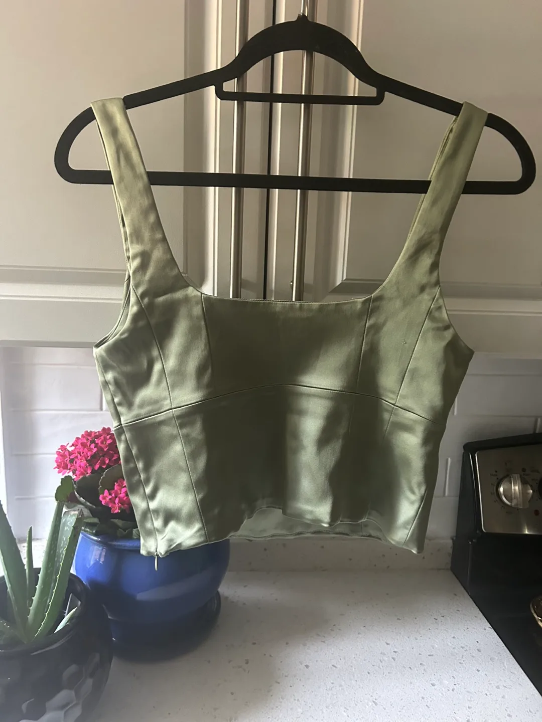 Wilfred Olive Green Cropped Tank - Size M image indicator(3)