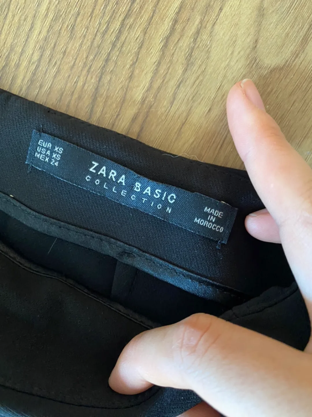 Zara Basic Collection Black Skirt - Size XS image indicator(2)