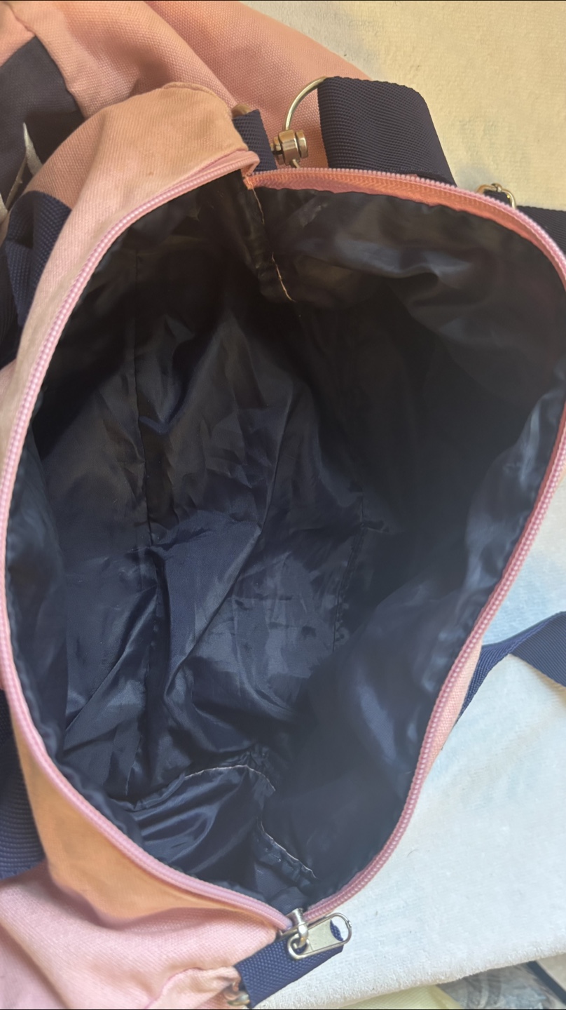Tommy Hilfiger Pink Duffle Bag - photo 4