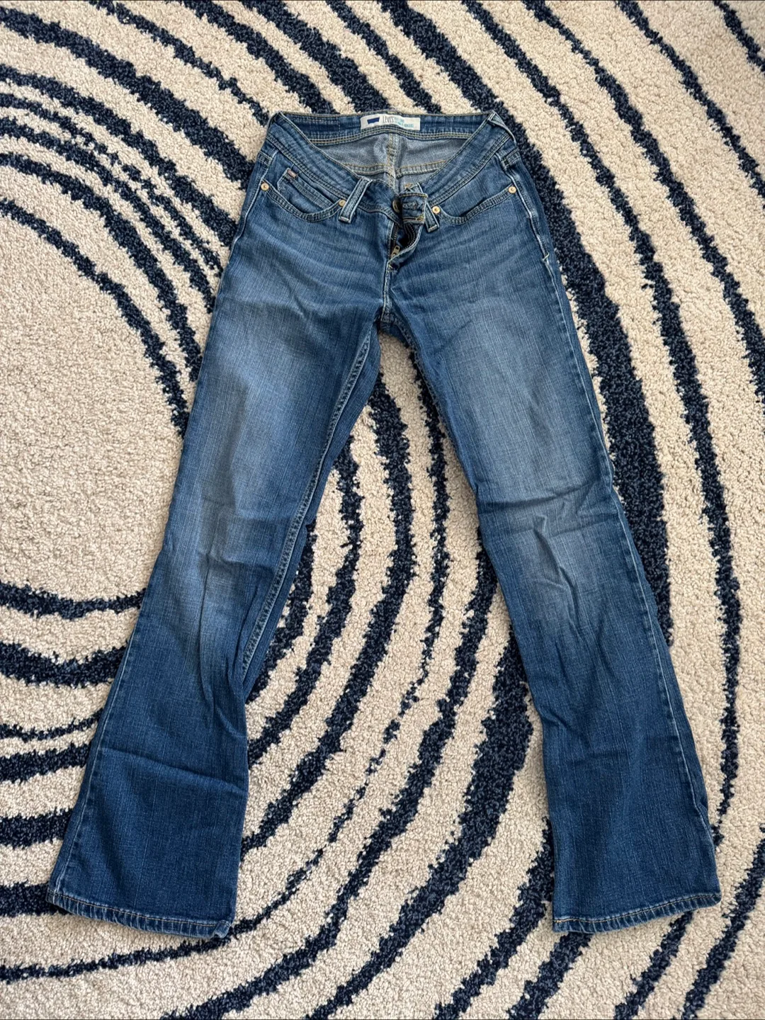 Jeans and pants lot - include Levi’s thumbnail
