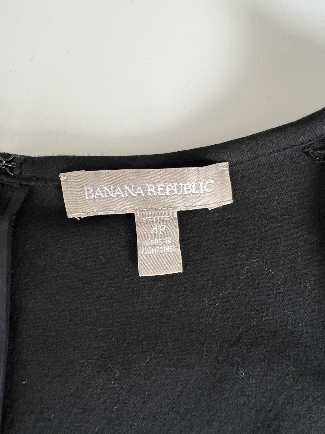 ✨Banana Republic Petite Black Dress - Size 4P - photo 3