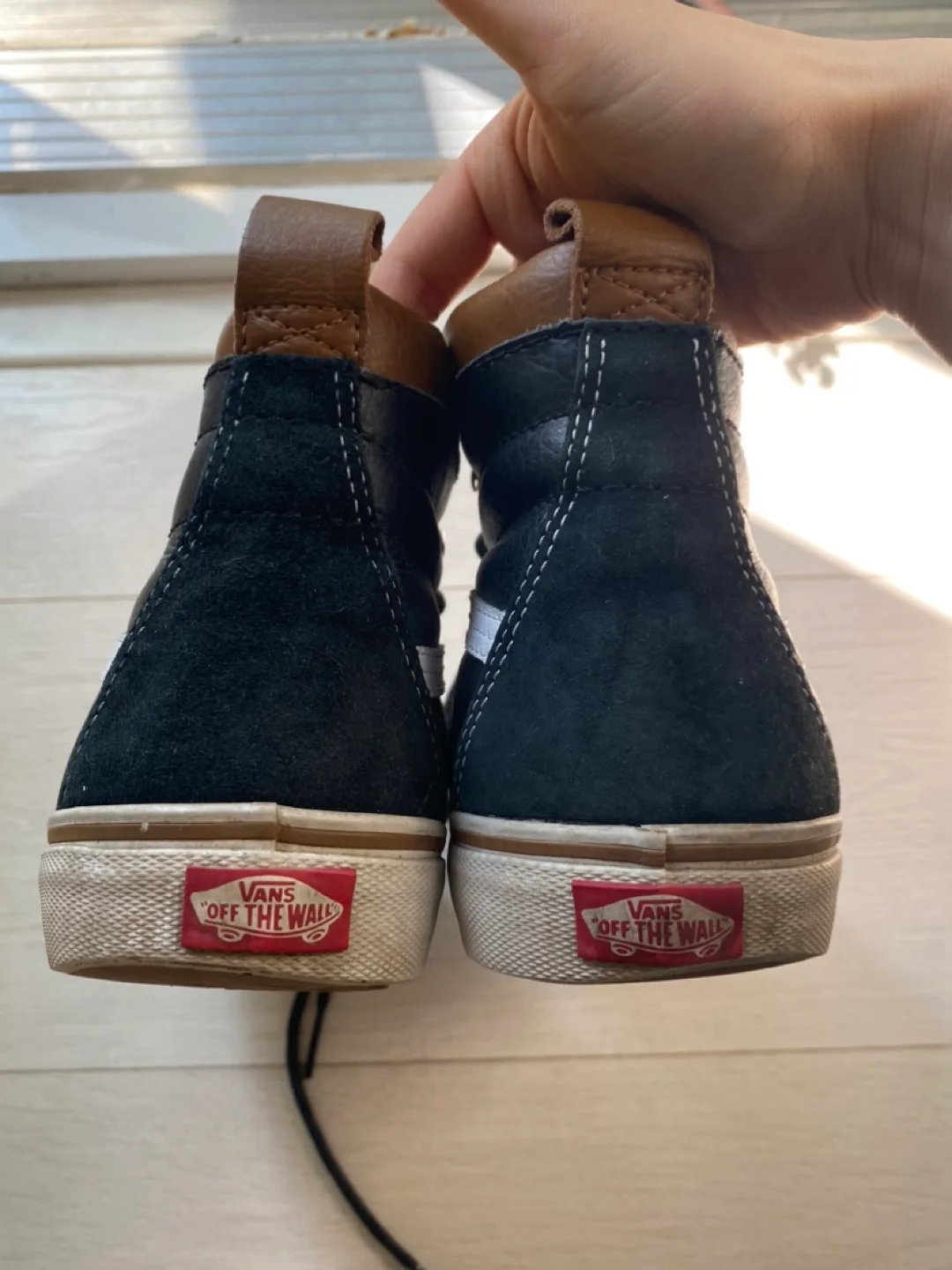 Vans Black Leather Shoes image indicator(2)