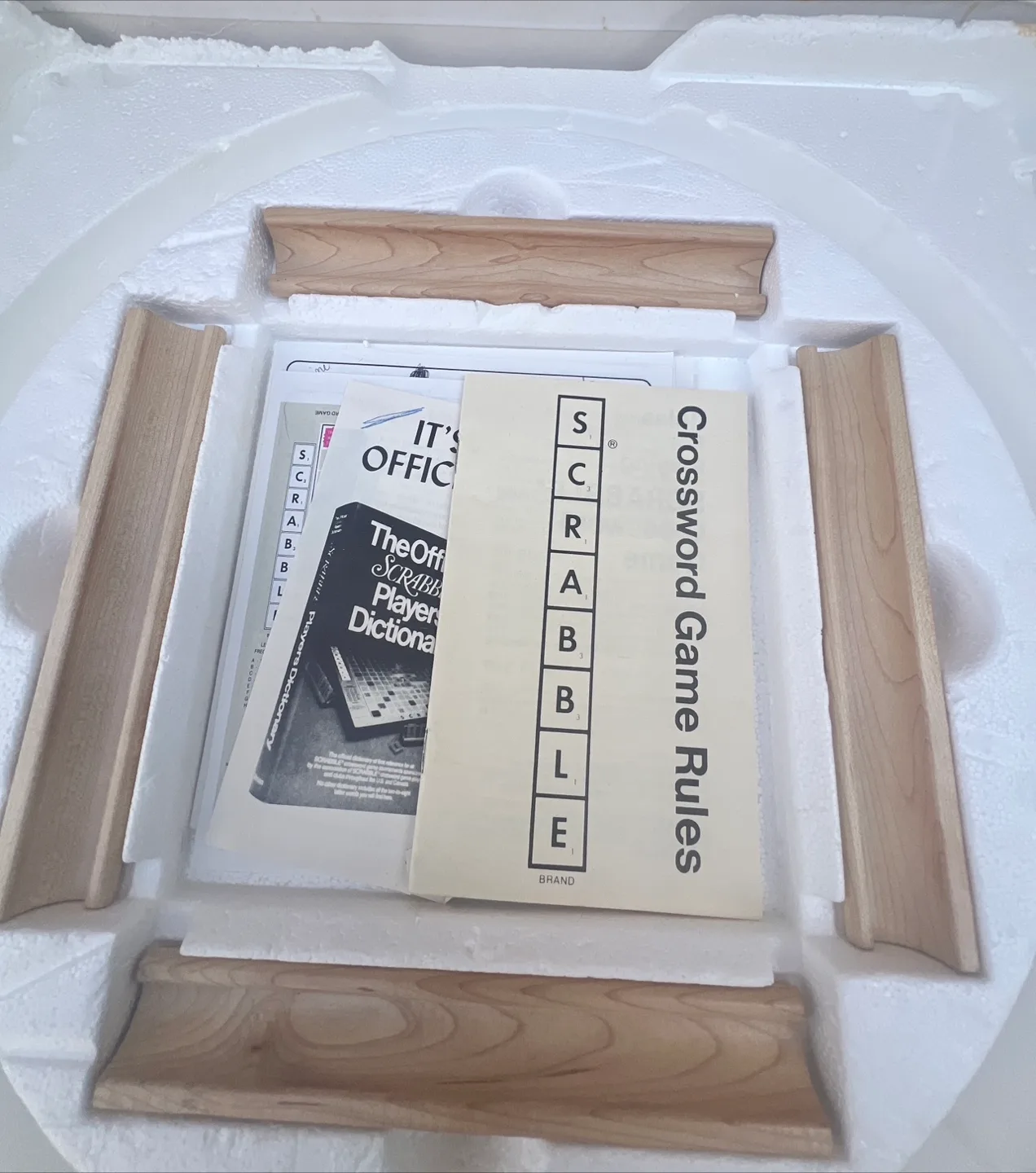 Scrabble Crossword Game Deluxe Edition Vintage image indicator(5)