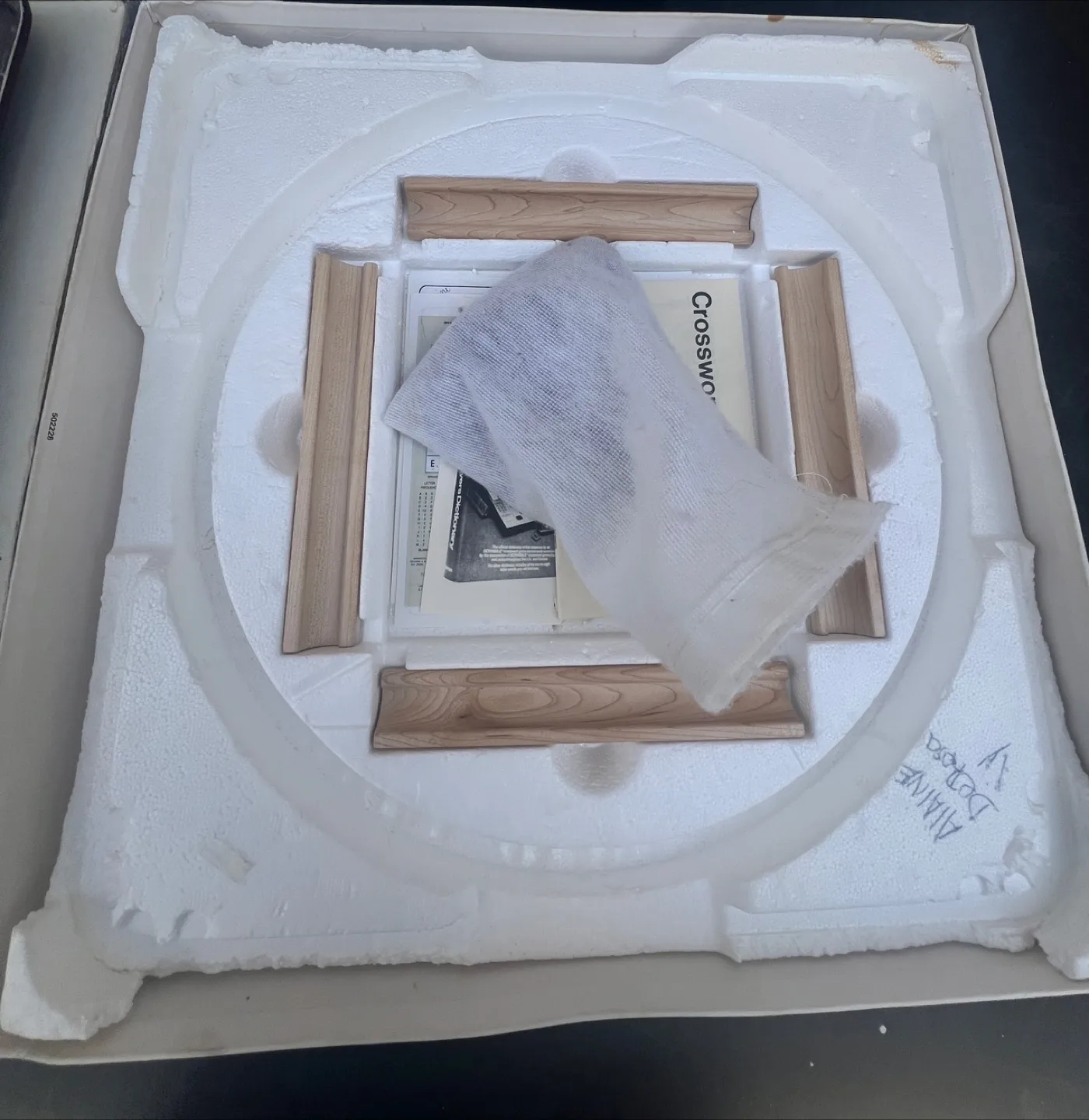 Scrabble Crossword Game Deluxe Edition Vintage image indicator(3)