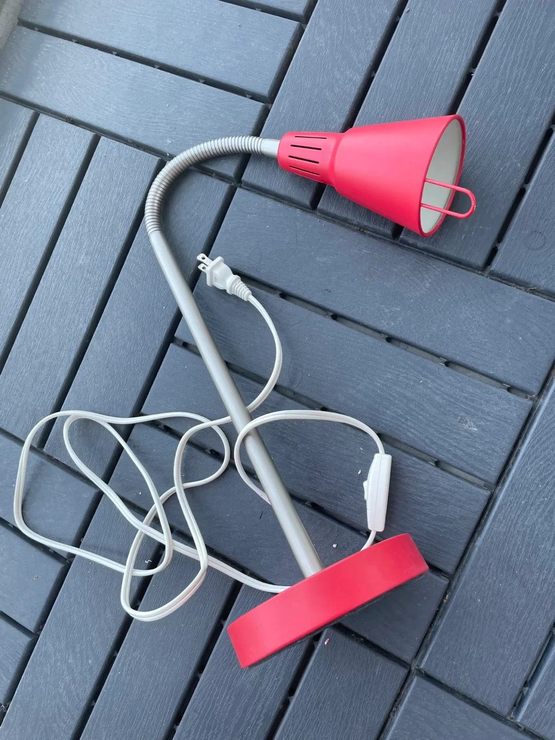 Ikea Tertial Work Lamp - Red image indicator(3)