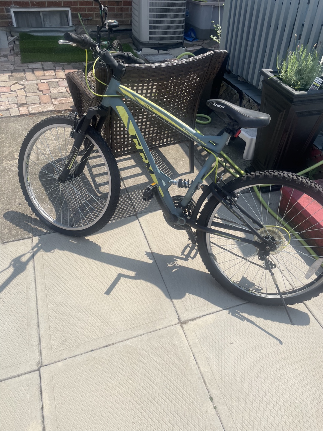 CCM Static Full Suspension Mountain Bike