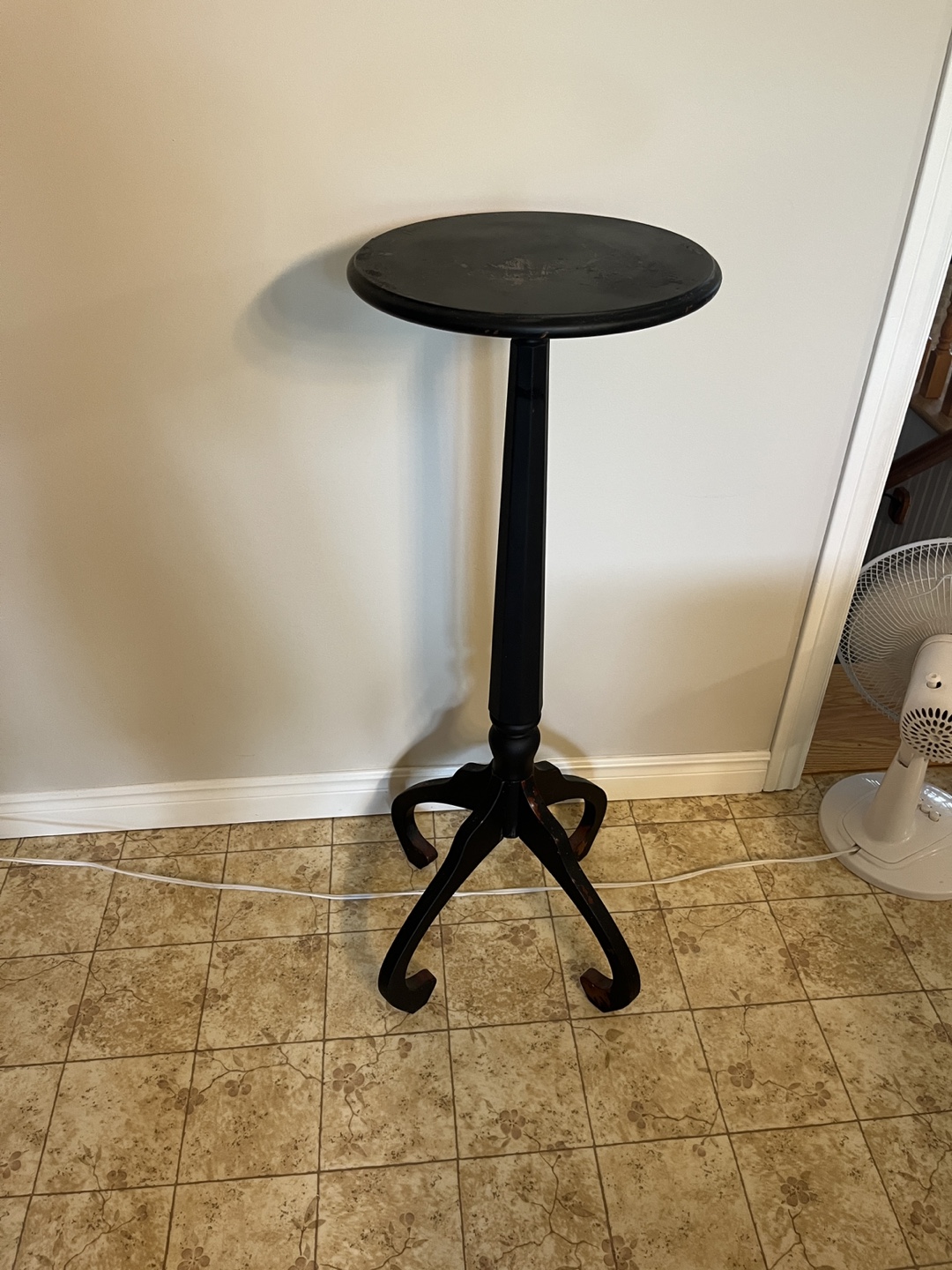 Solid wood plant stand