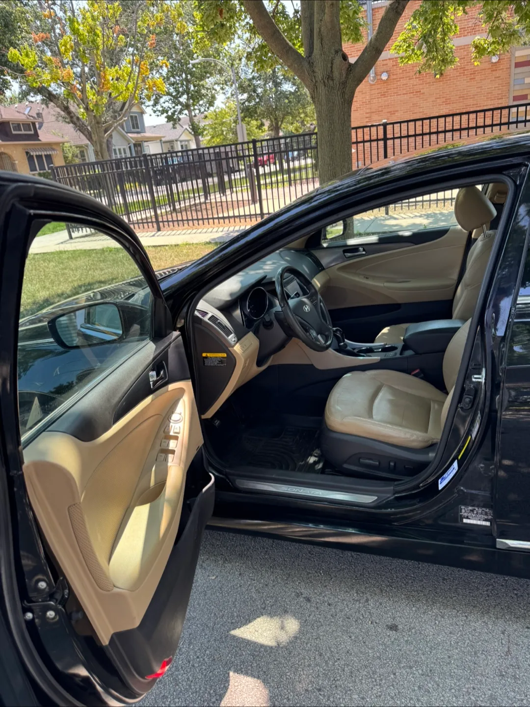 2012 Hyundai Sonata · Hybrid Limited Sedan 4D image indicator(5)