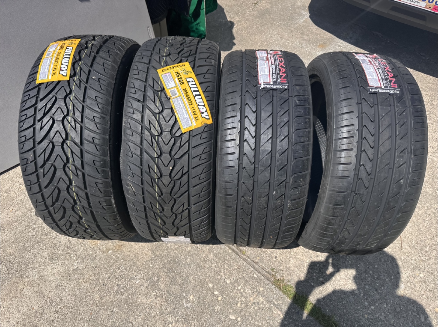 Lexani LX-TWENTY & FULLWAY HS266 Tires - 285/40R22 - photo 2