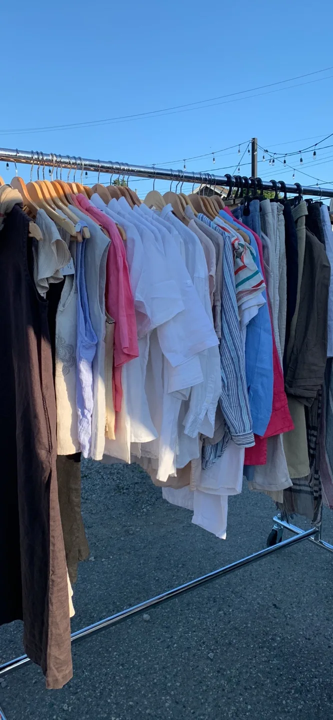 Big linen clothing sale image indicator(3)