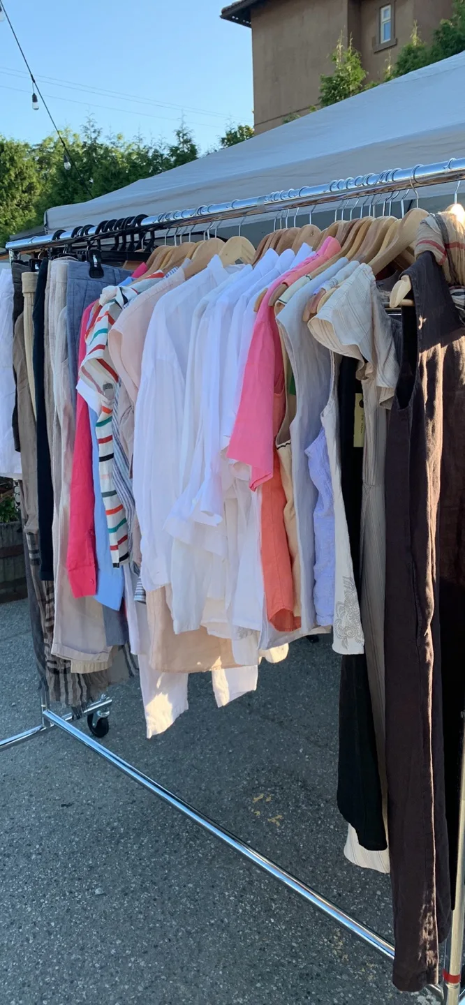 Big linen clothing sale image indicator(2)