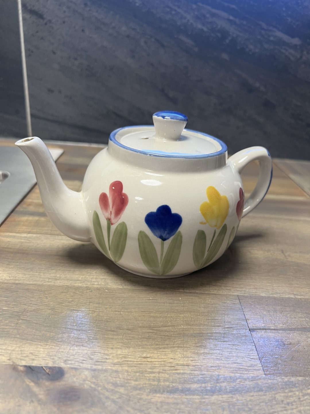 Floral Teapot, Creamer, Napkin Holder Set - photo 2