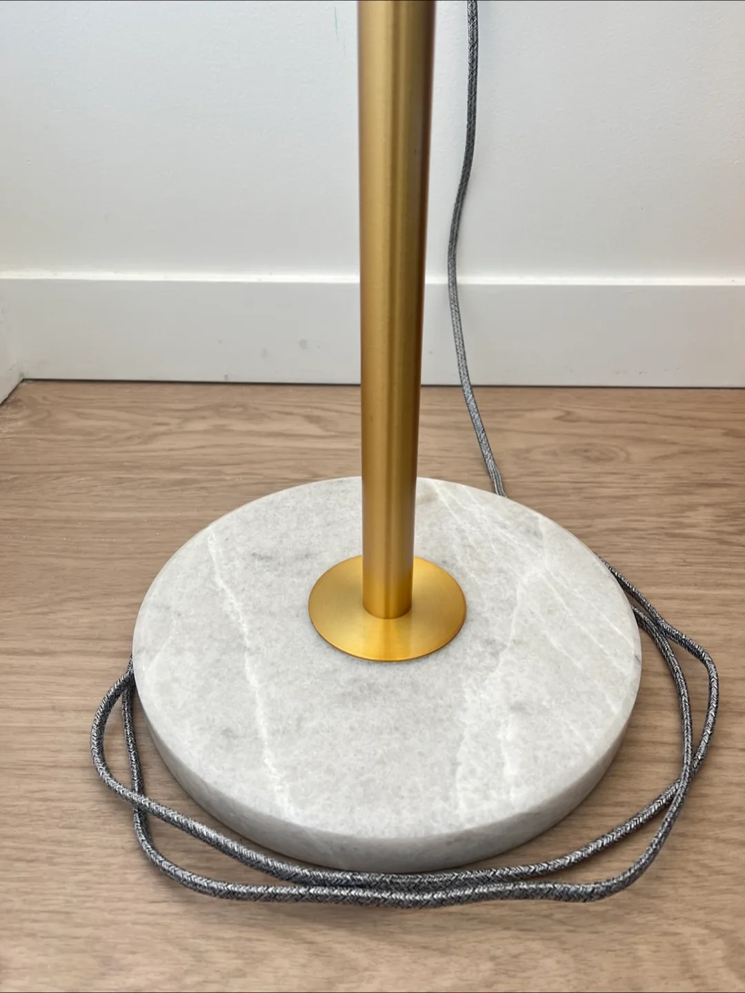 Adjustable Floor Lamp - New! Half original price! image indicator(3)