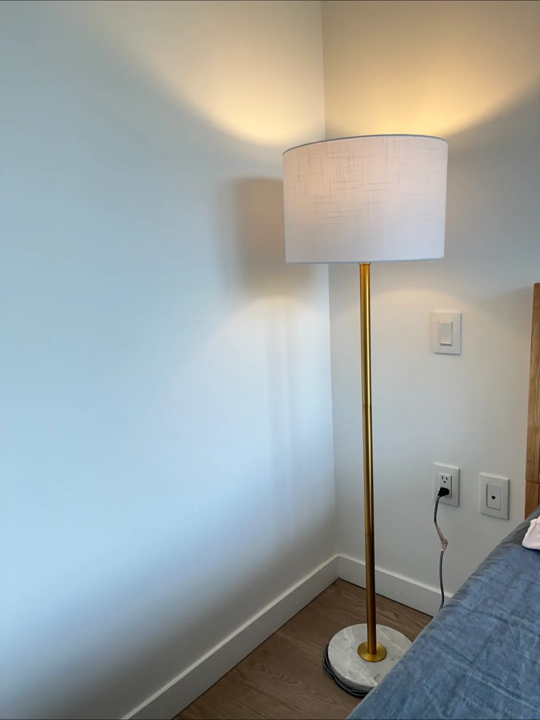 Adjustable Floor Lamp - New! Half original price! image indicator(2)