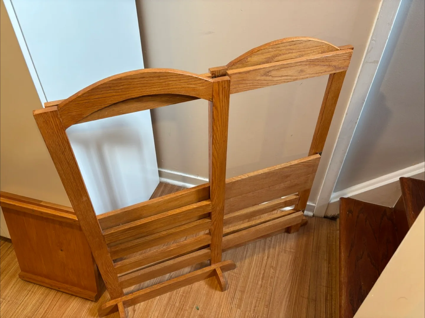 Hardwood Toddler Tower/Kitchen Helper image indicator(3)