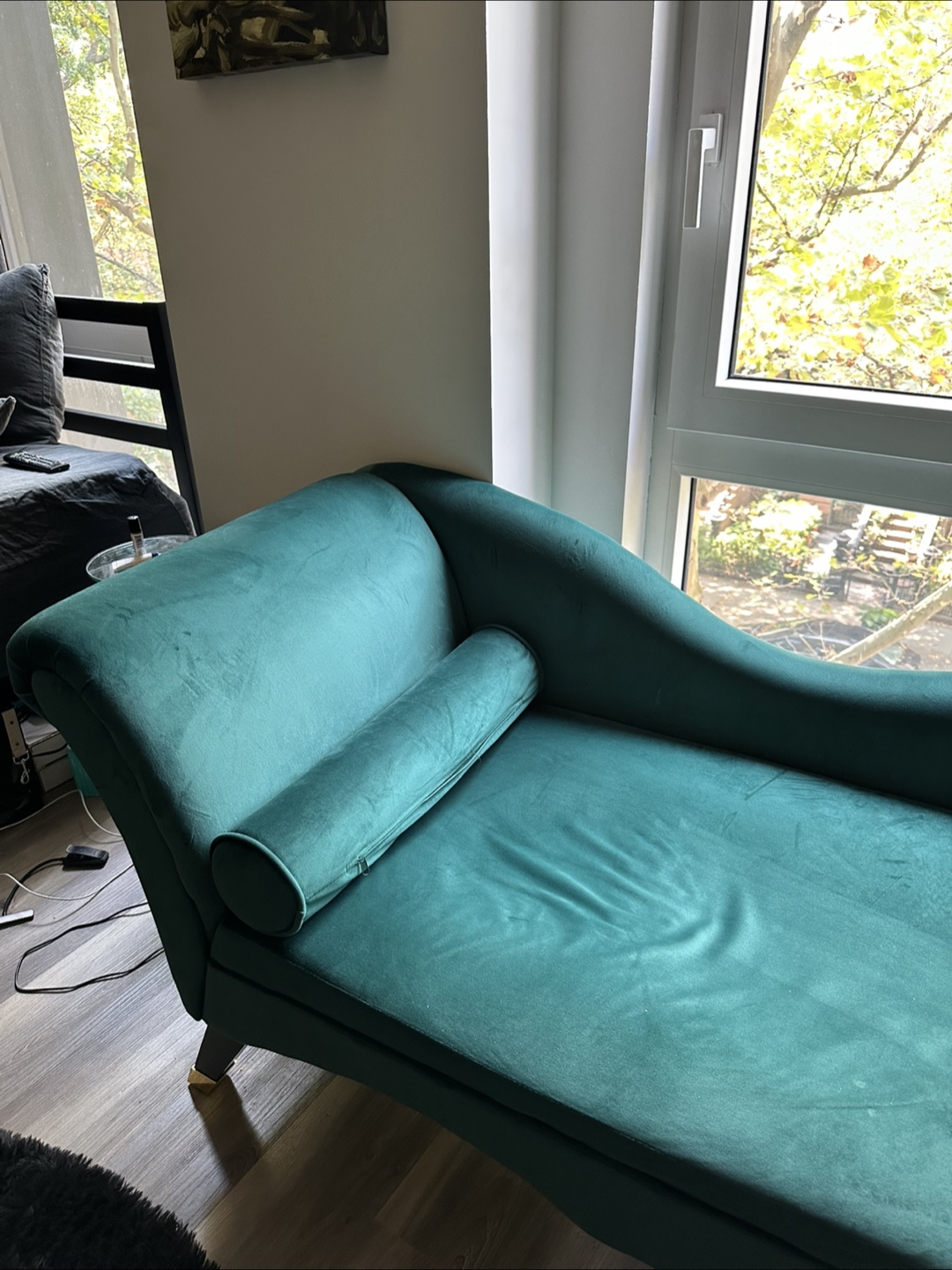 Green Velvet Chaise Lounge - photo 3