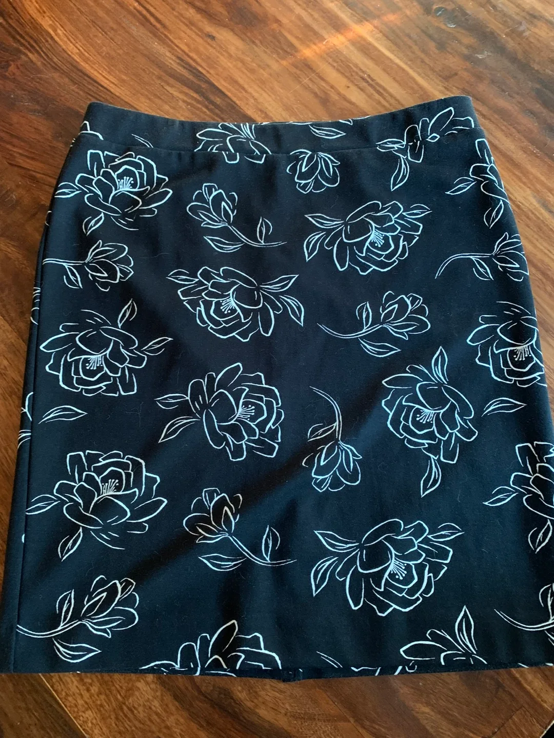 Laura Petites Skirt - Size XL thumbnail