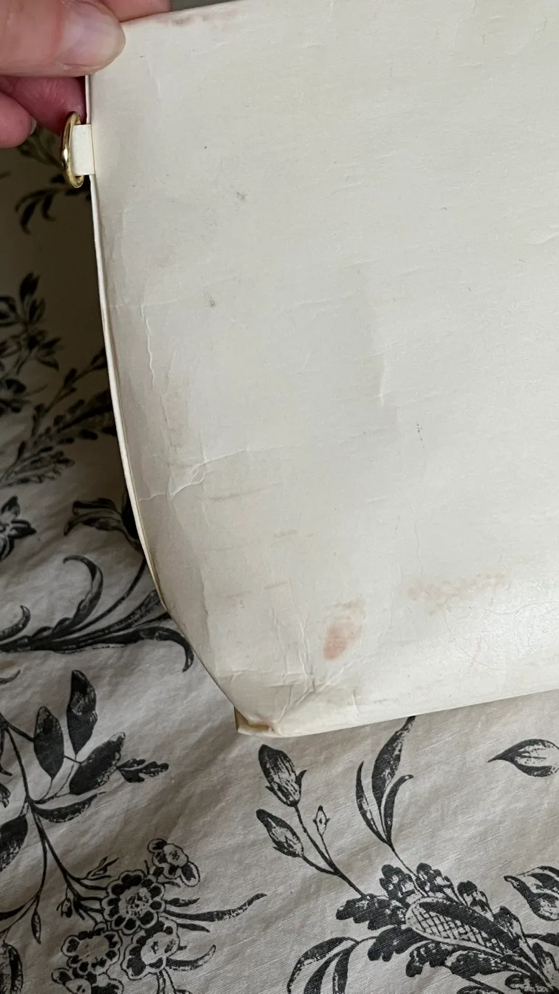 Burberry Cosmetic Pouch - Off White image indicator(7)