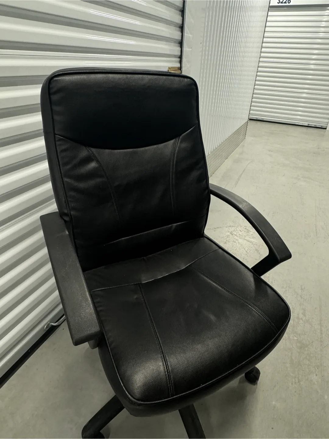 Black Office Chair thumbnail