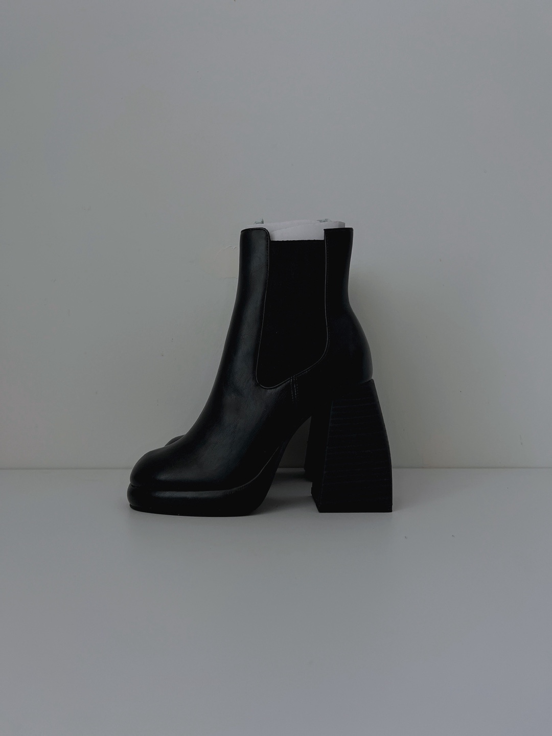Call it Spring - Black Heeled Chelsea Boots (Size 6) - photo 3