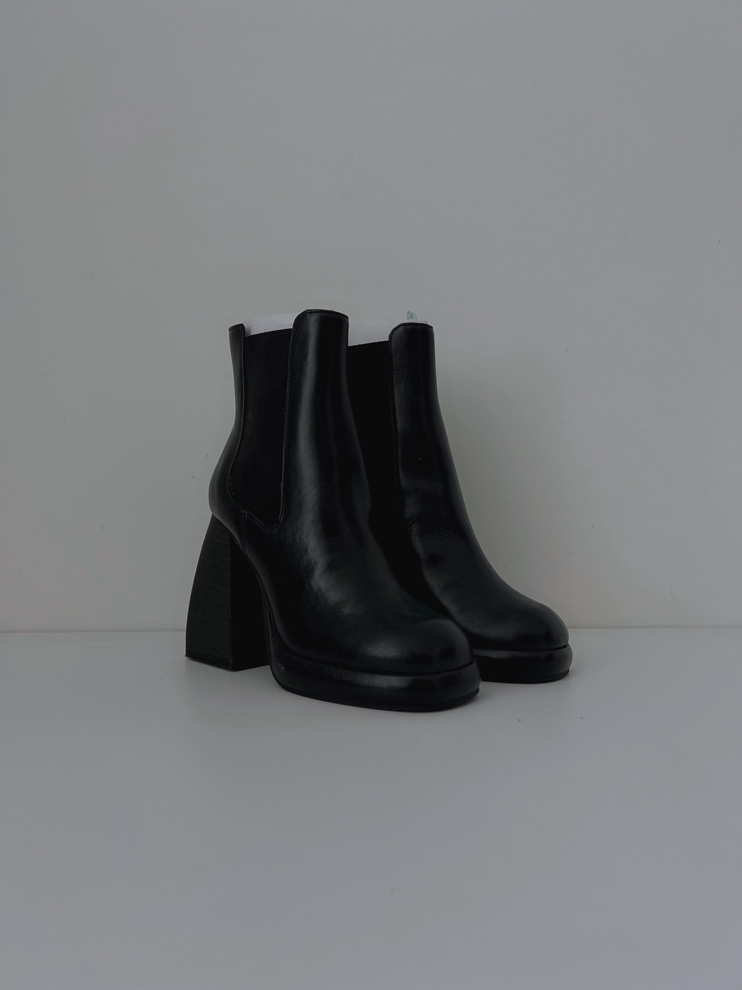 Call it Spring - Black Heeled Chelsea Boots (Size 6)